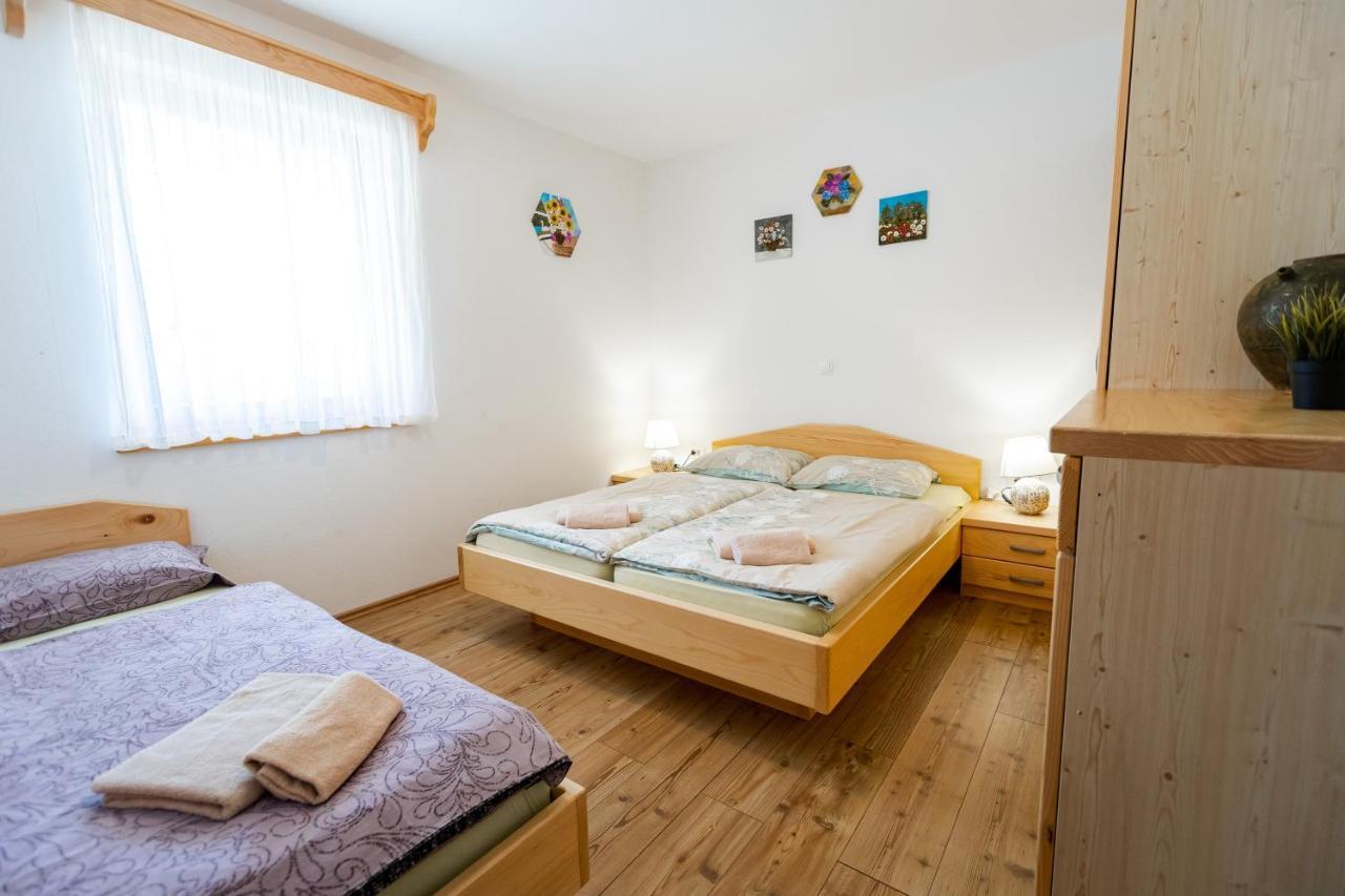 Lahinja & Kolpa River Apartments Метлика Экстерьер фото