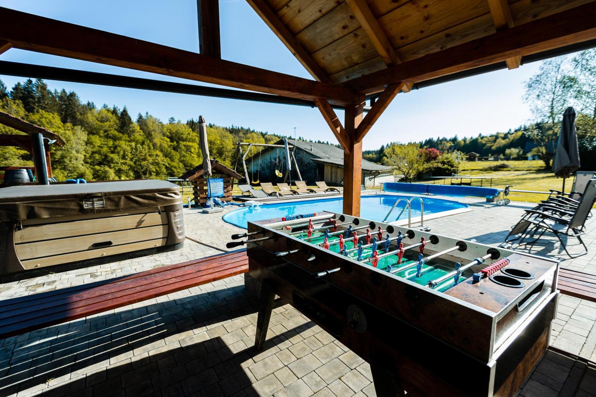 Lahinja & Kolpa River Apartments Метлика Экстерьер фото